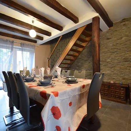 Farmhouse Cottage In The Ardennes With Hot Tub, Billiards & All Modern Comforts Сasa de vacaciones *