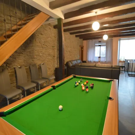 Farmhouse Cottage In The Ardennes With Hot Tub, Billiards & All Modern Comforts Сasa de vacaciones Marfontaine