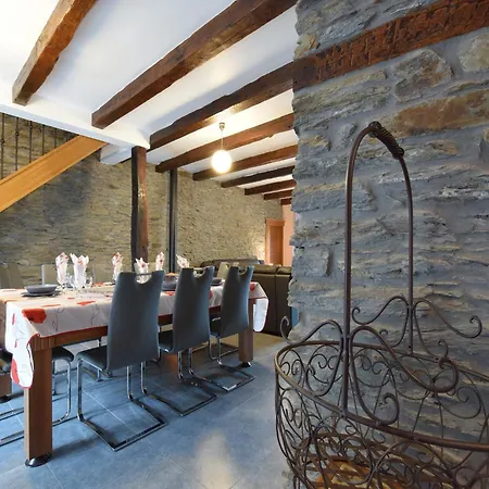 Farmhouse Cottage In The Ardennes With Hot Tub, Billiards & All Modern Comforts Сasa de vacaciones *