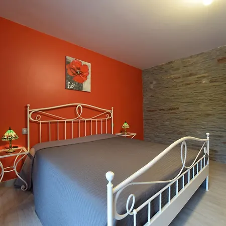 Farmhouse Cottage In The Ardennes With Hot Tub, Billiards & All Modern Comforts Сasa de vacaciones *
