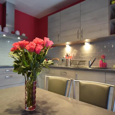 Vakantiehuis Pretty With Billart And 2 Bathrooms